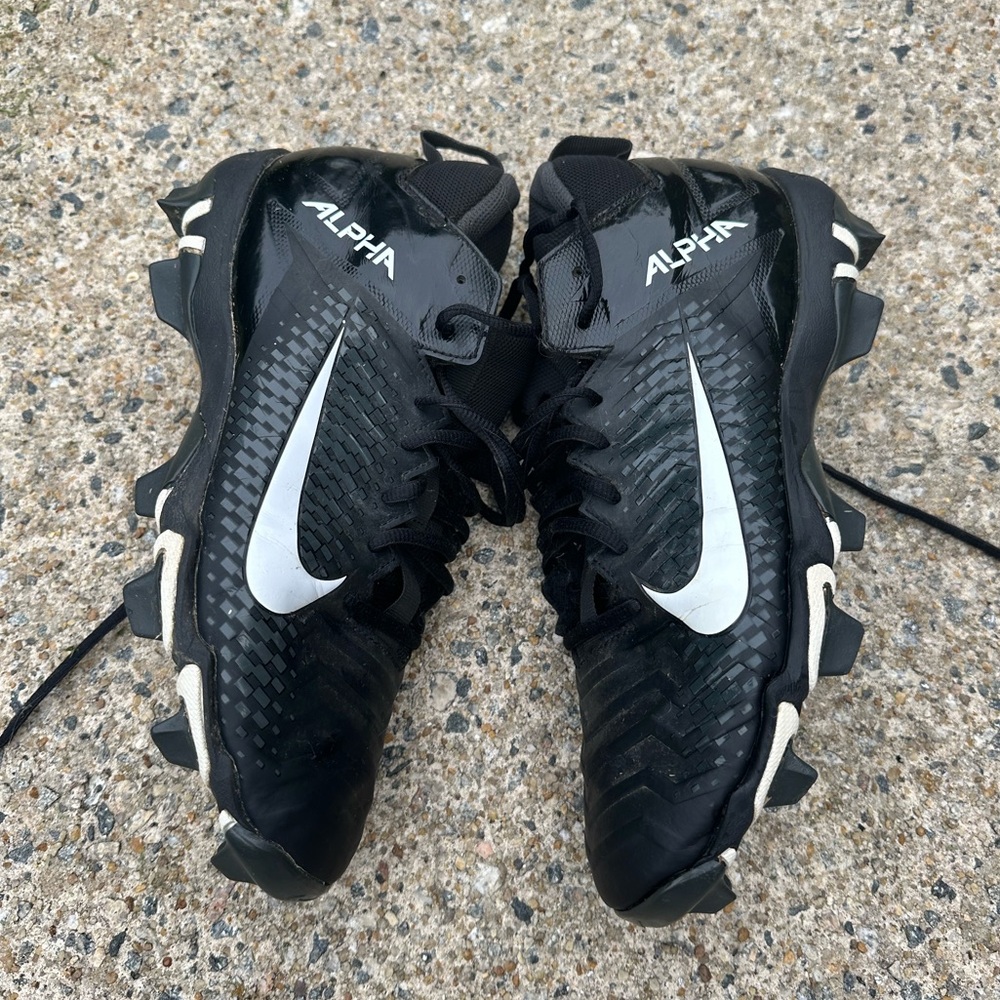 Nike Alpha Menace Shark 2 men’s football cleats size 8.5